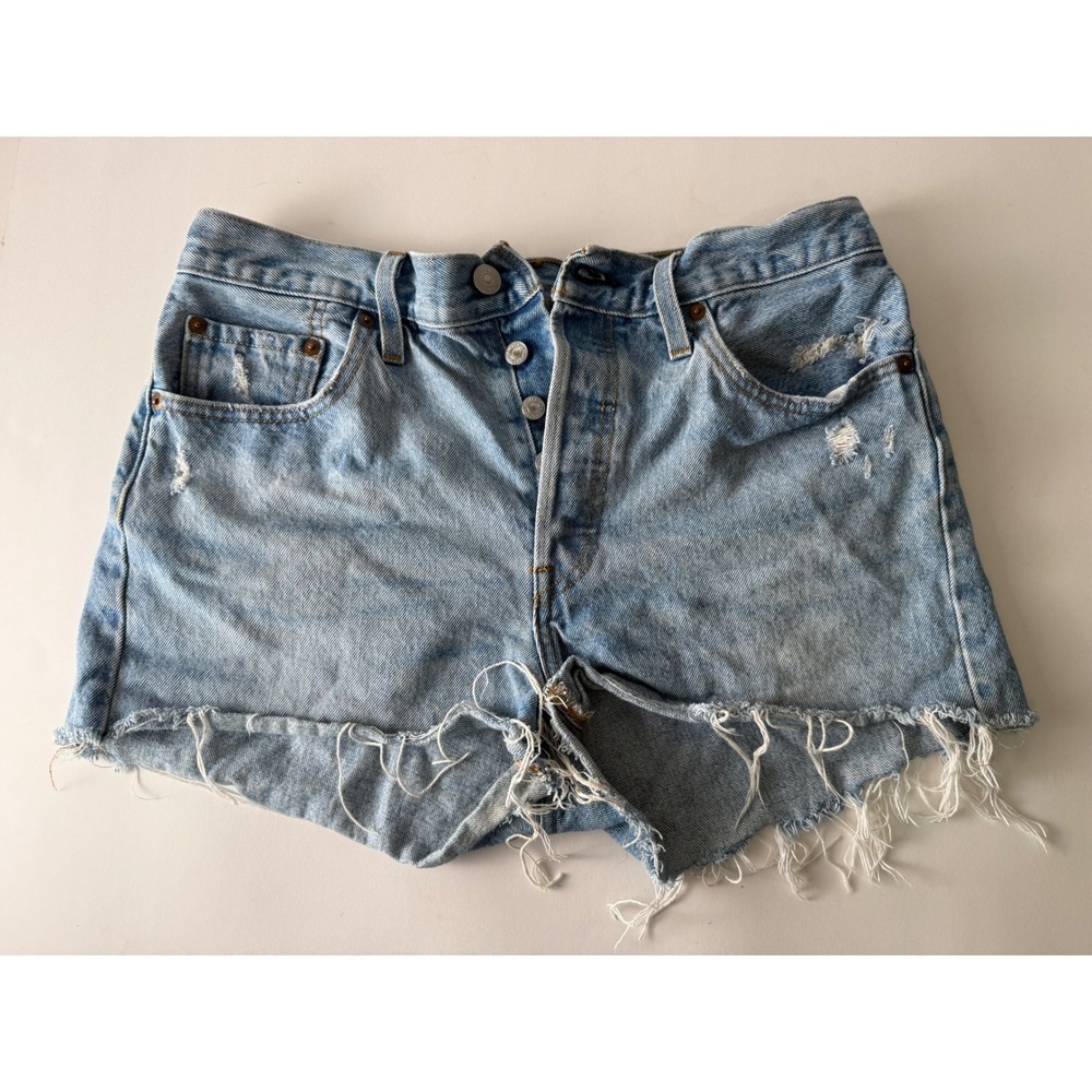 Levi's Women's 501 Denim Cut Off Shorts Size 29 Waist 2" Inseam Button Fly